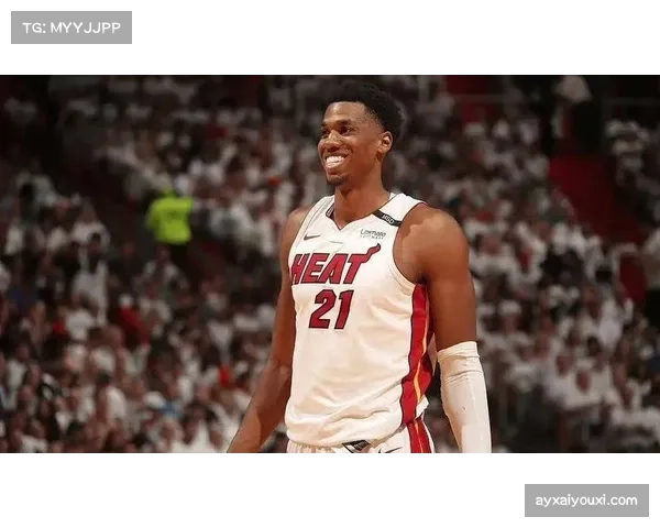 上海男篮防守韧性显著提升 怀特塞德护框保障二次进攻机会